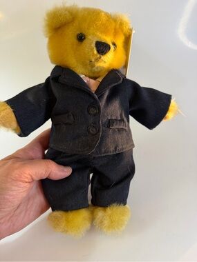 Vintage Donald Trump 2005 Herrington Teddy Bear #715 out of 4000. Rare from AC